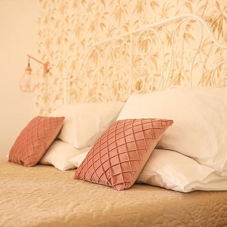 B&B La Fenice Suite Salerno Zewnętrze zdjęcie
