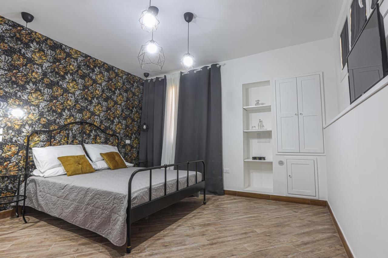 B&B La Fenice Suite Salerno Zewnętrze zdjęcie
