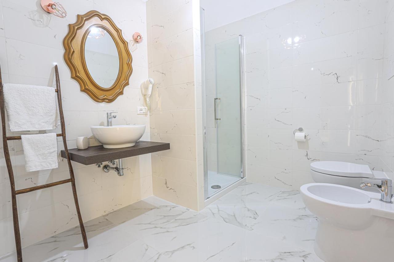 B&B La Fenice Suite Salerno Zewnętrze zdjęcie