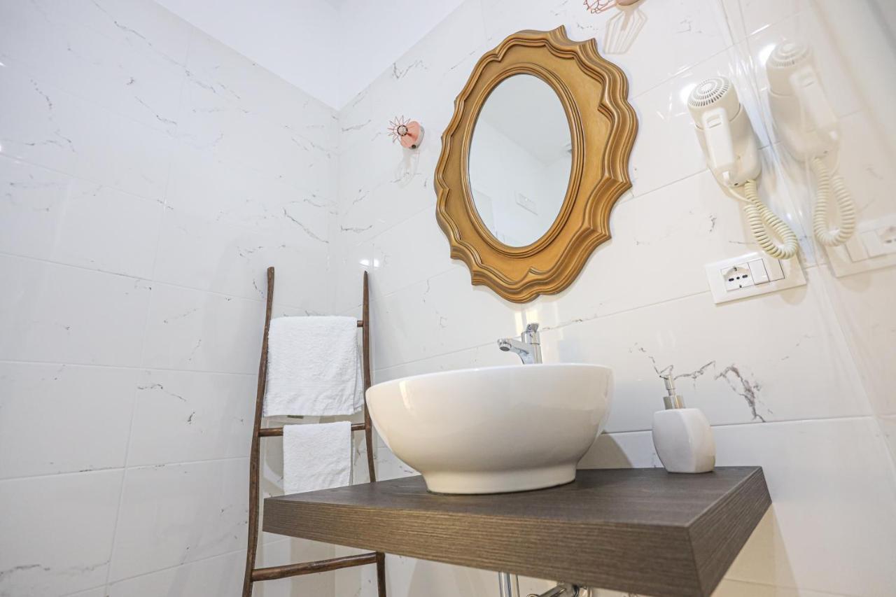B&B La Fenice Suite Salerno Zewnętrze zdjęcie