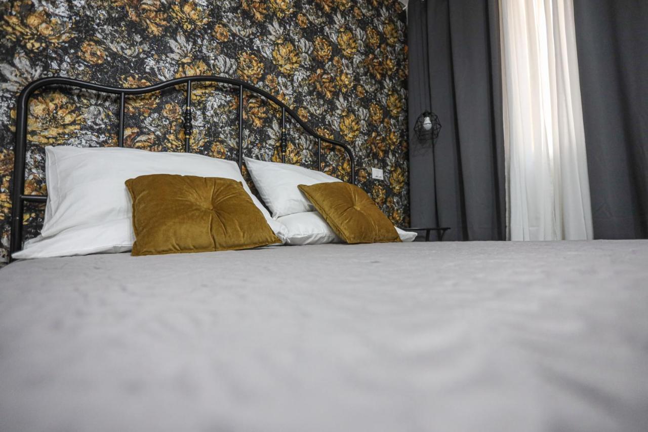 B&B La Fenice Suite Salerno Zewnętrze zdjęcie