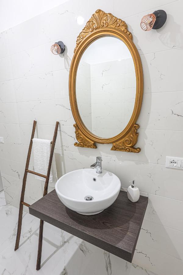 B&B La Fenice Suite Salerno Zewnętrze zdjęcie
